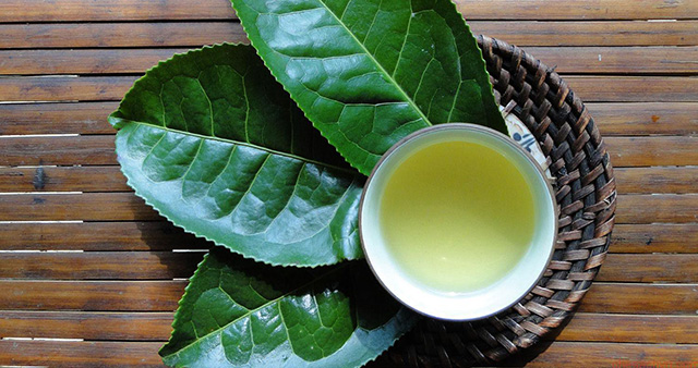 Chè xanh uống nóng hay uống lạnh? Chè xanh uống nóng hay uống lạnh?