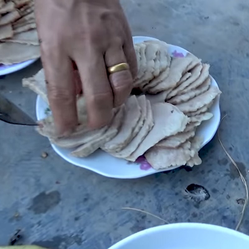 Nầm lợn luộc dai ngon, giòn