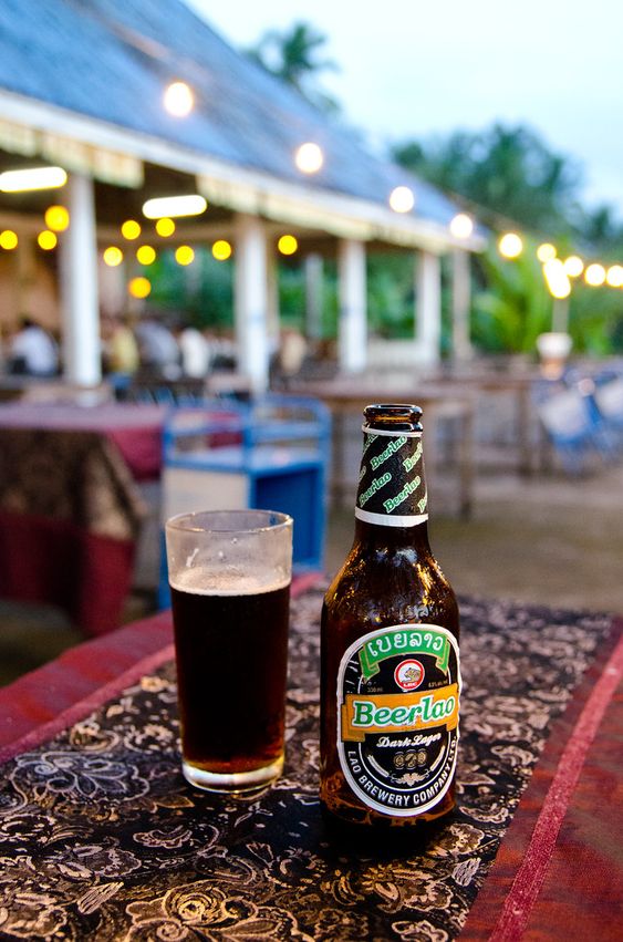 Bia Đen Lào 330ml